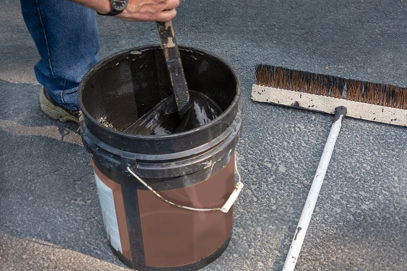 Blacktop Sealing in Columbus, OH
